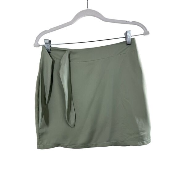 NWT Superdown Green Mini Skirt Size S Tie Waist Lined Minimalist - Picture 1 of 7